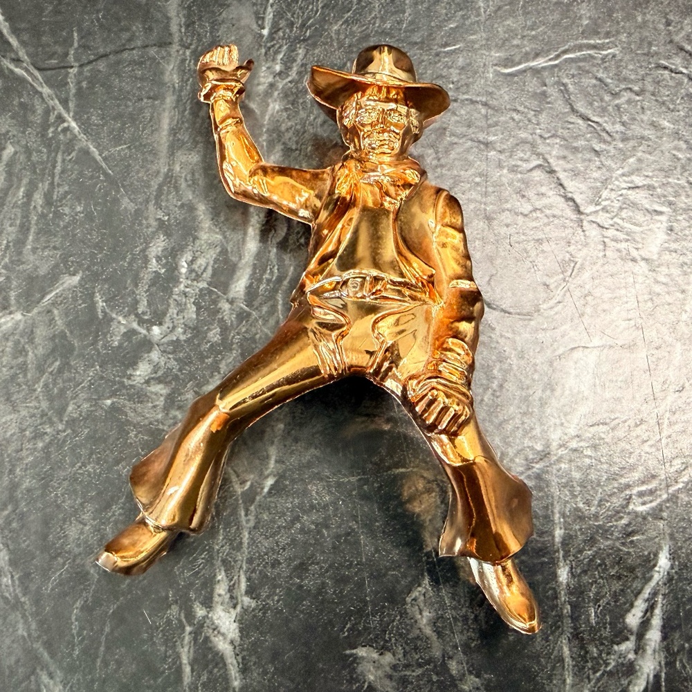 AVON Bucking Bronco and Cowboy Amber Bottle - Picture 15 of 16